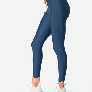 ENSMBL Navy Scallop Leggings XS, LIKE NEW!
